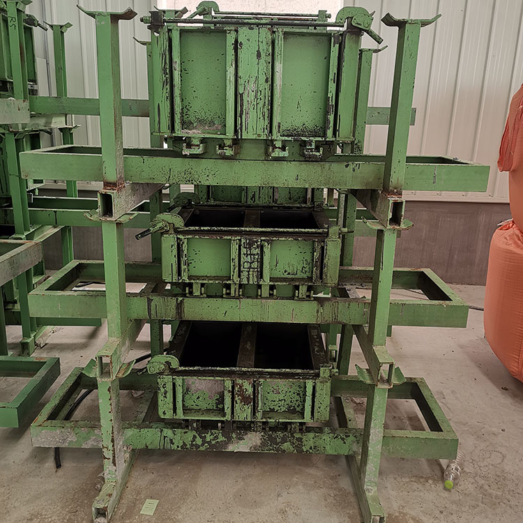 Ring Road along the stone